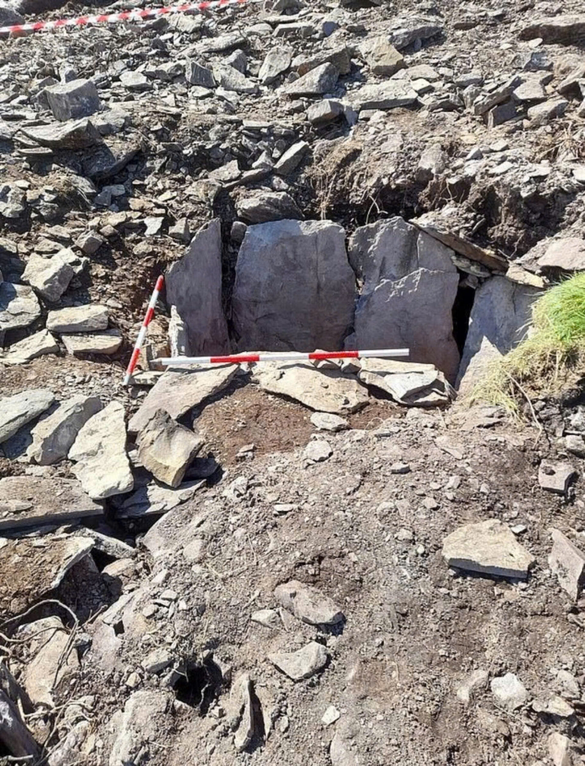 Uncovering Ireland's Ancient Secrets: 4,000-Year-Old Tomb Discovered ...